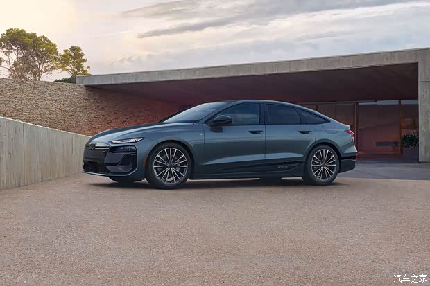 方向盘换装物理按键 新款奥迪A6 e-tron/Q6 e-tron家族官图发布